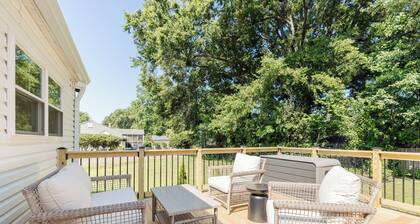 The Reedy Retreat- Modern 2BR/2BA Gem | Renovated | Walkable | Near Downtown & Swamp Rabbit Trail
