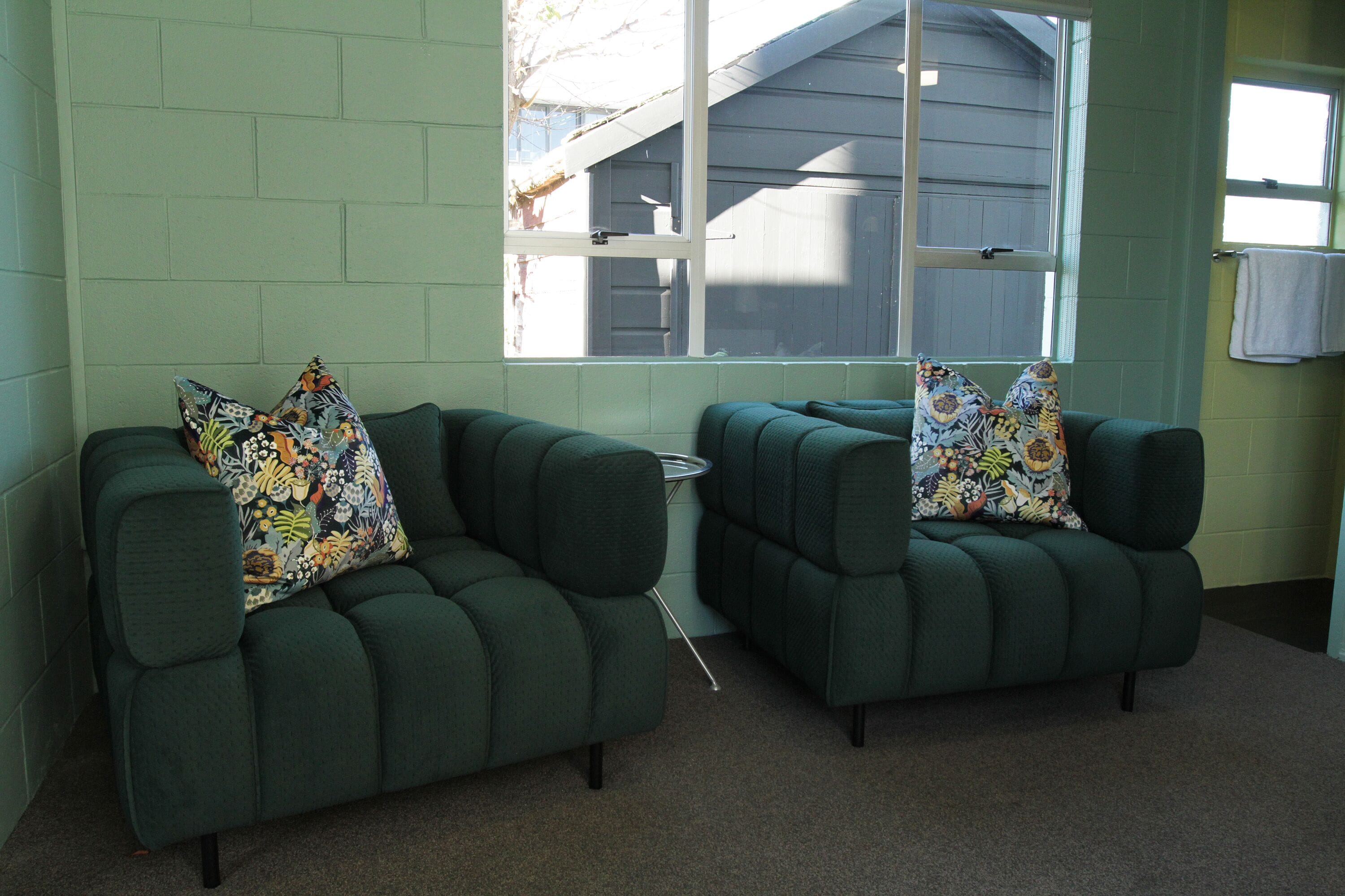 Studio Suite | Living area