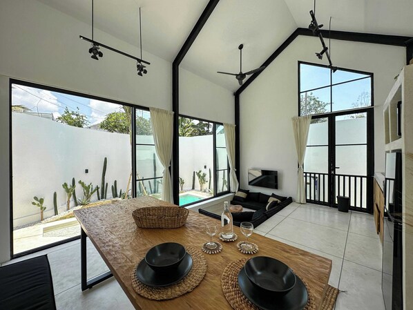 Dining room - The Raw 1 Bingin (Pecatu)