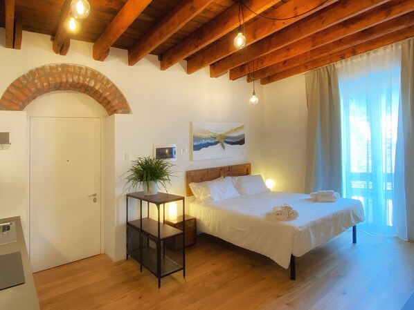 1 chambre, fer et planche à repasser, Wi-Fi, draps fournis