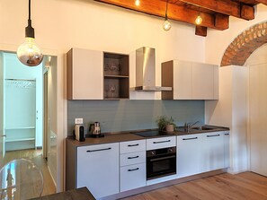 Microwave, oven, stovetop, dishwasher - Relax in Style - Motta Apartments (Como)