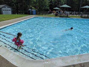 Innenpool, beheizter Pool