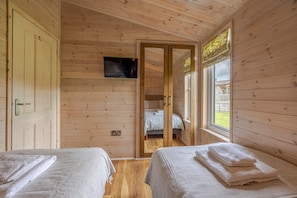 3 chambres, accès à Internet, literie fournie