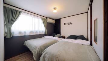 Ferros/tábuas de passar roupa, Wi-Fi, roupa de cama