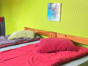 9 bedrooms, internet