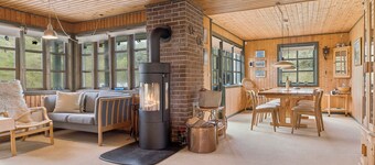 Summerhouse in peaceful surroundings