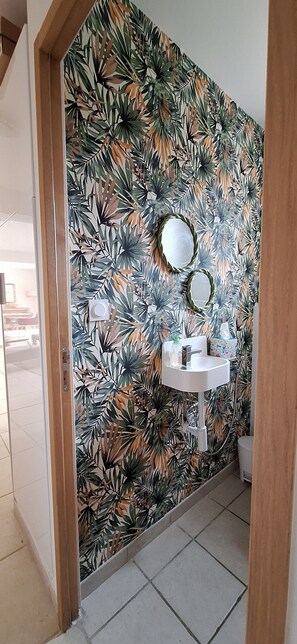 Comfort Villa | Bathroom