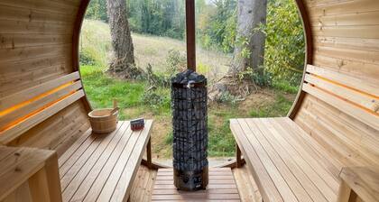 Luxury house with large garden and wellness