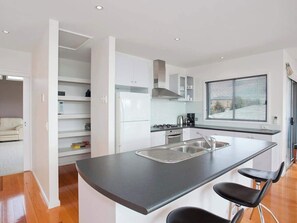 Fridge, microwave, oven, stovetop - A Whites View I Ocean Views I 2 Living Room (Torquay)