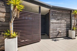 Exterior detail - Inlet Apartment I Walk to beach, cafes and more (Aireys Inlet)