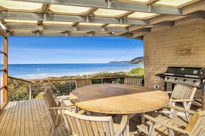 Outdoor dining - Eastern Magic | Beach access at your door! (Eastern View)