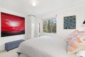 3 bedrooms, iron/ironing board, WiFi