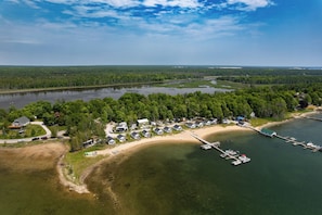 Beach nearby - Boat Rentals, Sand Beach! Les Cheneaux Islands Gem (Cedarville)