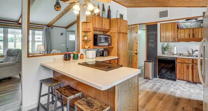 7 Mi to Eldorado Marsh: Family Home w/ Pool