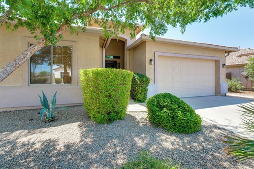 3 Mi to Harrah's Ak-Chin Casino: Oasis w/ Hot Tub