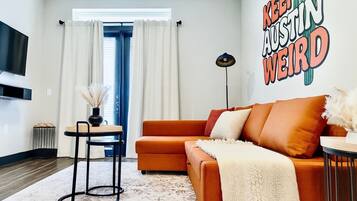 Smart TV, fireplace, computer monitors, printers