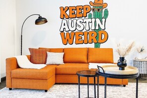 Smart TV, fireplace, computer monitors, printers - Memory Foam King Bed+Pool+Gym+Downtown Austin+Domain+Q2Stadium+FreeParking (Austin)