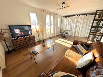 Bright 3-room apartment with balcony 12 min from Versailles and 5 min from the Golf National!