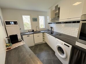 Microwave, oven, stovetop, dishwasher