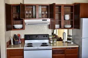 Microwave, oven, stovetop, dishwasher