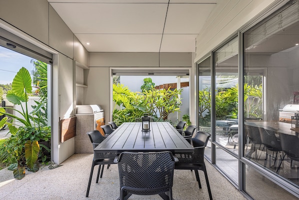 Outdoor dining