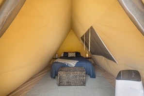 1 bedroom, internet, bed sheets