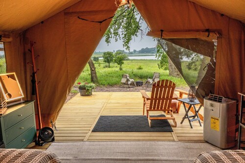 Boutique Vineyard Stay at Painted Prairie