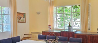 4-bedroom Villa with Heating, Pool, Playgrounds, WiFi, Gardens: Douq, Batroun