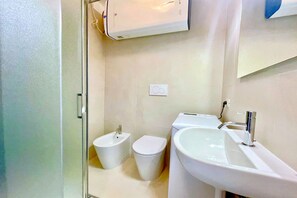 Dusche, Bidet