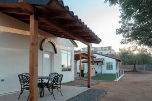 Cabaña familiar, 2 habitaciones, Se admiten mascotas, vistas a la montaña | Terraza o patio