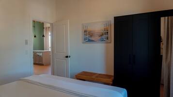 Cabaña familiar, 2 habitaciones, se aceptan mascotas, vista a la montaña | Cortinas blackout, wifi gratis y ropa de cama