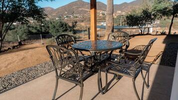 Family Cabin, 2 Bedrooms, Pets Allowed, Mountain View | Terrace/patio