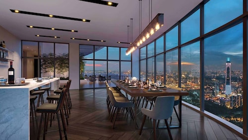 Eaton Residences KLCC SkyPool Sunset