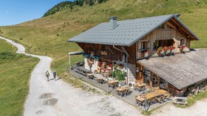 Exterior - Chalet "Merlin" with Mountain Views, Private Terrace and Wi-Fi (Glières Val de Borne)
