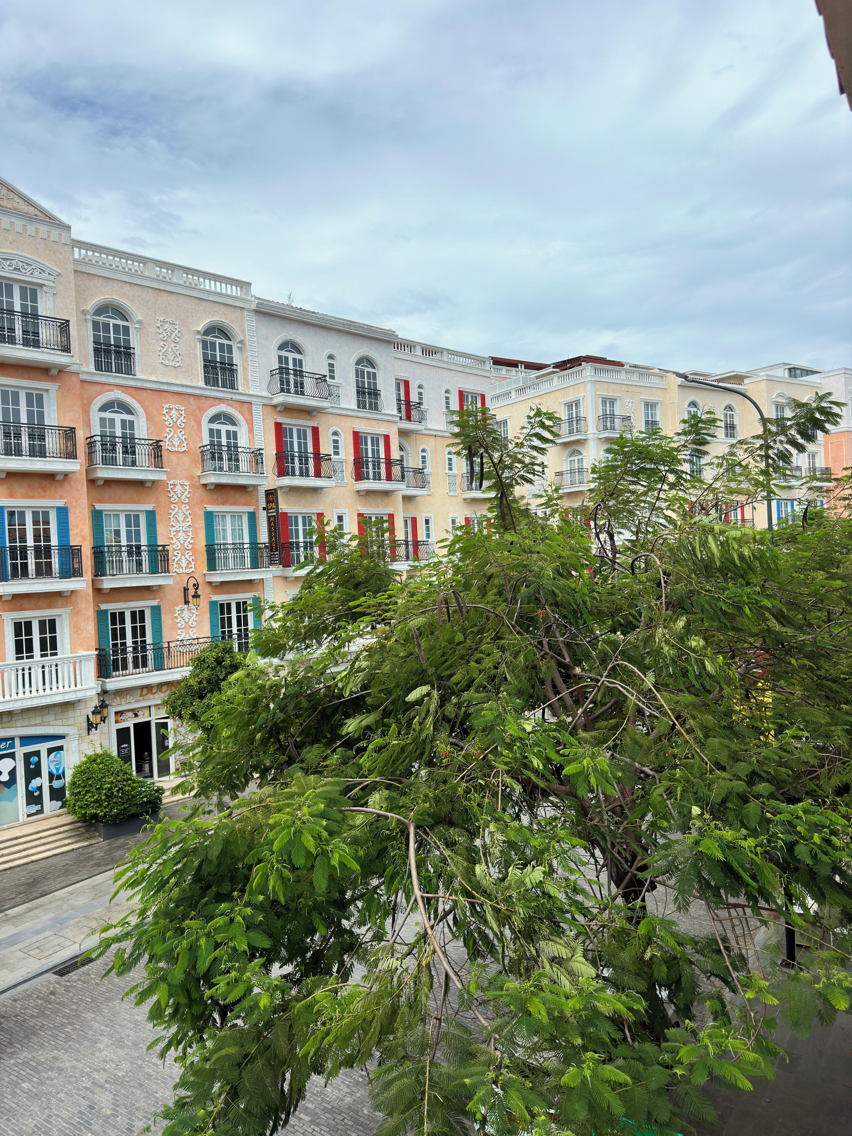 Junior Room, 1 Queen Bed, City View | Exterior