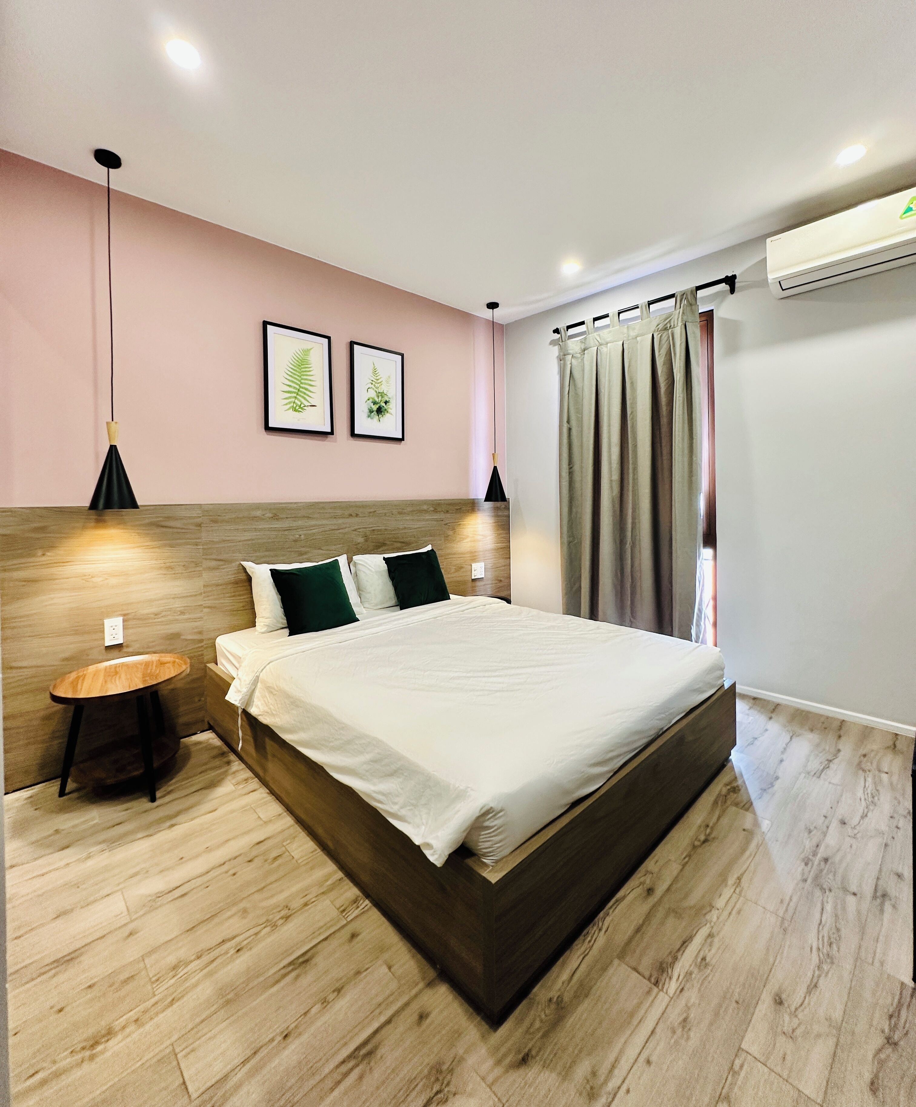 Quarto júnior, 1 cama Queen, vista para o mar | Roupas de cama antialérgicas, individualmente decorados, escrivaninha