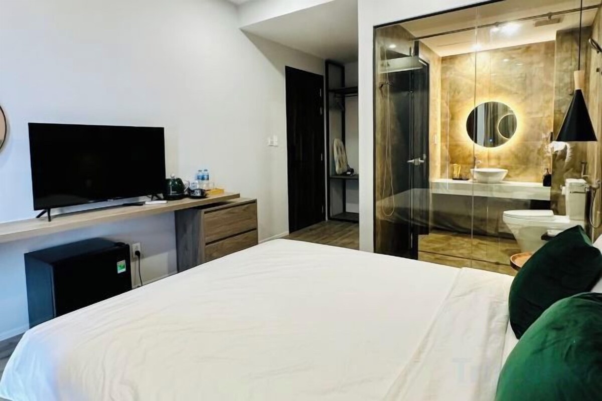 Hypo-allergenic bedding, desk, laptop workspace, soundproofing