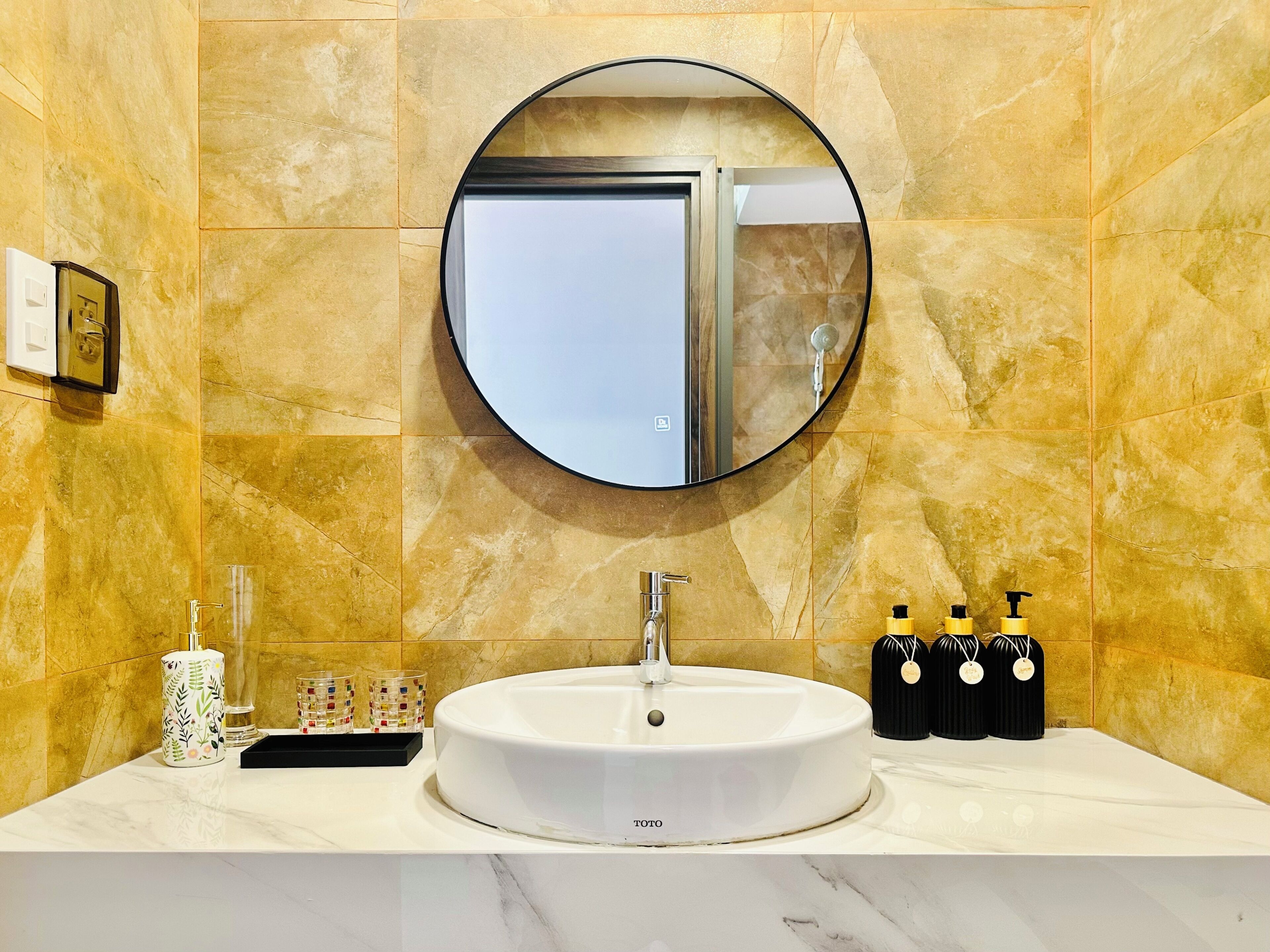 Junior Room, 1 Queen Bed, Sea View | Bathroom | Shower, rainfall showerhead, designer toiletries, hair dryer