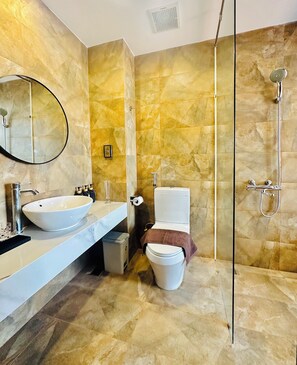 Junior Room, 1 Queen Bed, Sea View | Bathroom - The Fern Hotel Sunset Town Phu Quoc (Phu Quoc)