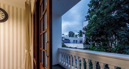 Amber Apartment 103 by Stayjade