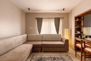 Apartment (2 Bedrooms) | Living area - Cityhaus By Red Olive (Bengaluru)
