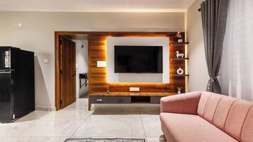 Apartment (2 Bedrooms) | Living area | TV