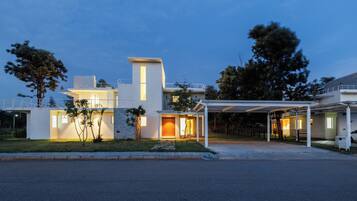 Villa (1 Bedroom) | Front of property