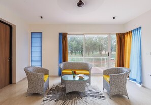 Villa (1 Bedroom) | Interior - Golfer's Arena by Stayjade (Hosur)