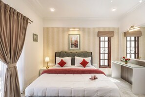 Apartment (2 Bedrooms) | 3 bedrooms, laptop workspace, iron/ironing board, bed sheets - Emerald Apartments by Red Olive (Bengaluru)