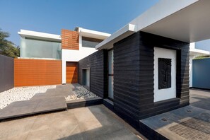 Interior - Casa Palmera3br Luxe Villainfinity Poolbay View (Vasco da Gama)