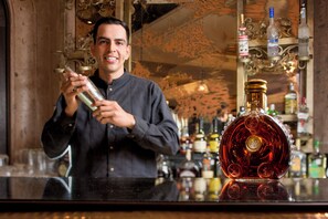 Bar (en la propiedad)