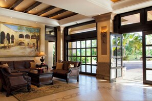 Sala de estar en el lobby