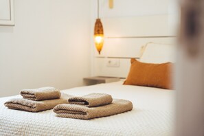 Iron/ironing board, free WiFi, bed sheets - Maemuki (Caleta de Sebo)