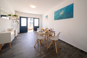 تناول الطعام